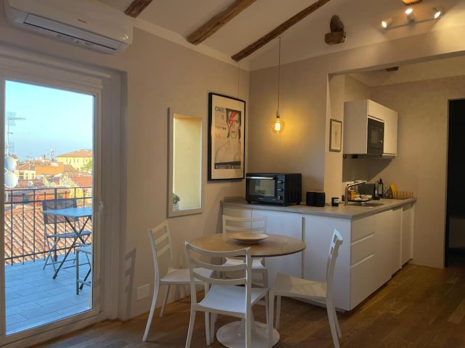 Romantic Attic Room With Panoramic View Bologna Buitenkant foto
