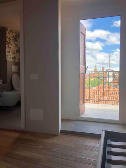 Romantic Attic Room With Panoramic View Bologna Buitenkant foto