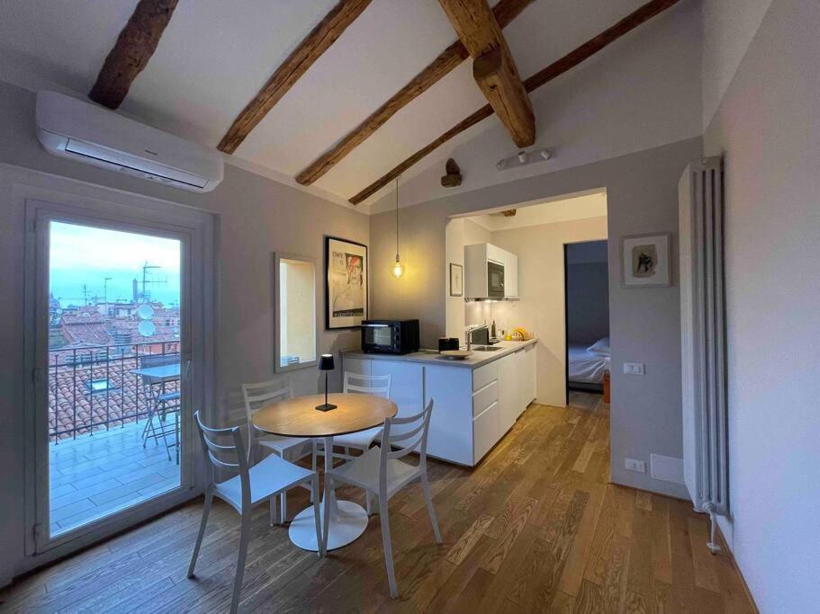 Romantic Attic Room With Panoramic View Bologna Buitenkant foto